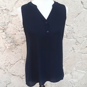iZ Byer Navy Bue Blouse Sleeveless
